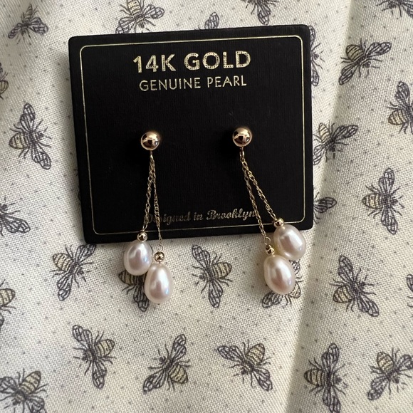Jewelry - 14k gold pearl drop earrings